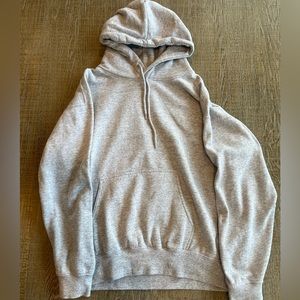 GREY HOODIE